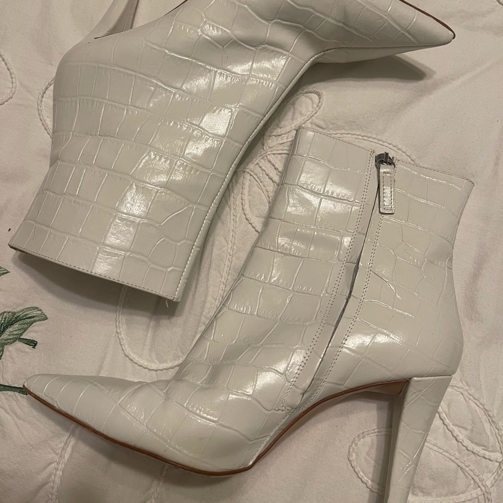 Zara Crocodile Printed Boots